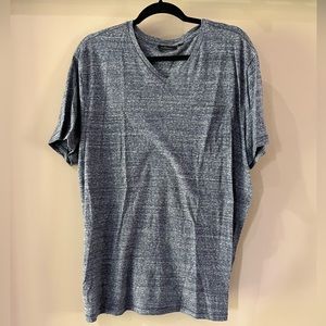 Marc Anthony Men’s XL V neck T-Shirt